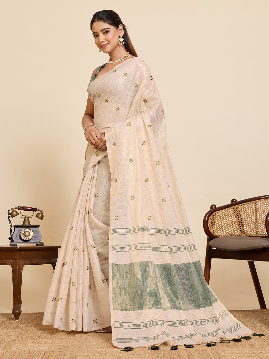 Fabrica Vibe Handwoven Off-White Cotton Linen Saree with Embroidery and Olive Green Contrast Pallu
