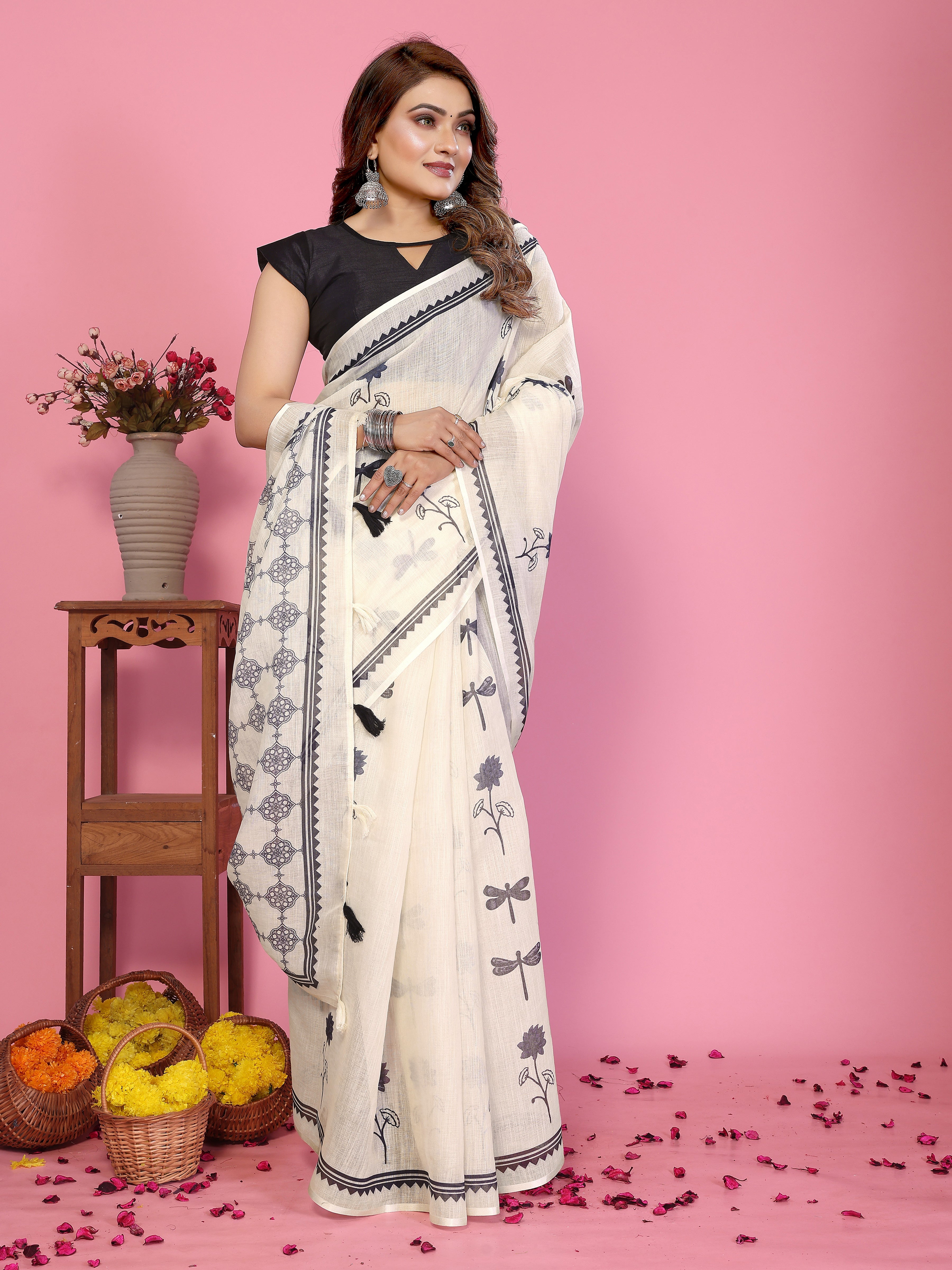 Fabrica Vibe Off-White Soft Linen Saree with Floral Print & Geometric Pallu Design
