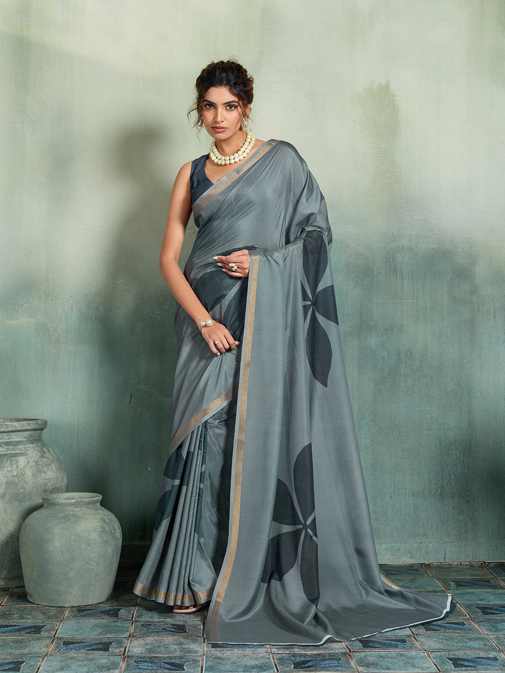 Fabrica Vibe Grey Handwoven Cotton Saree with Charcoal Floral Motifs