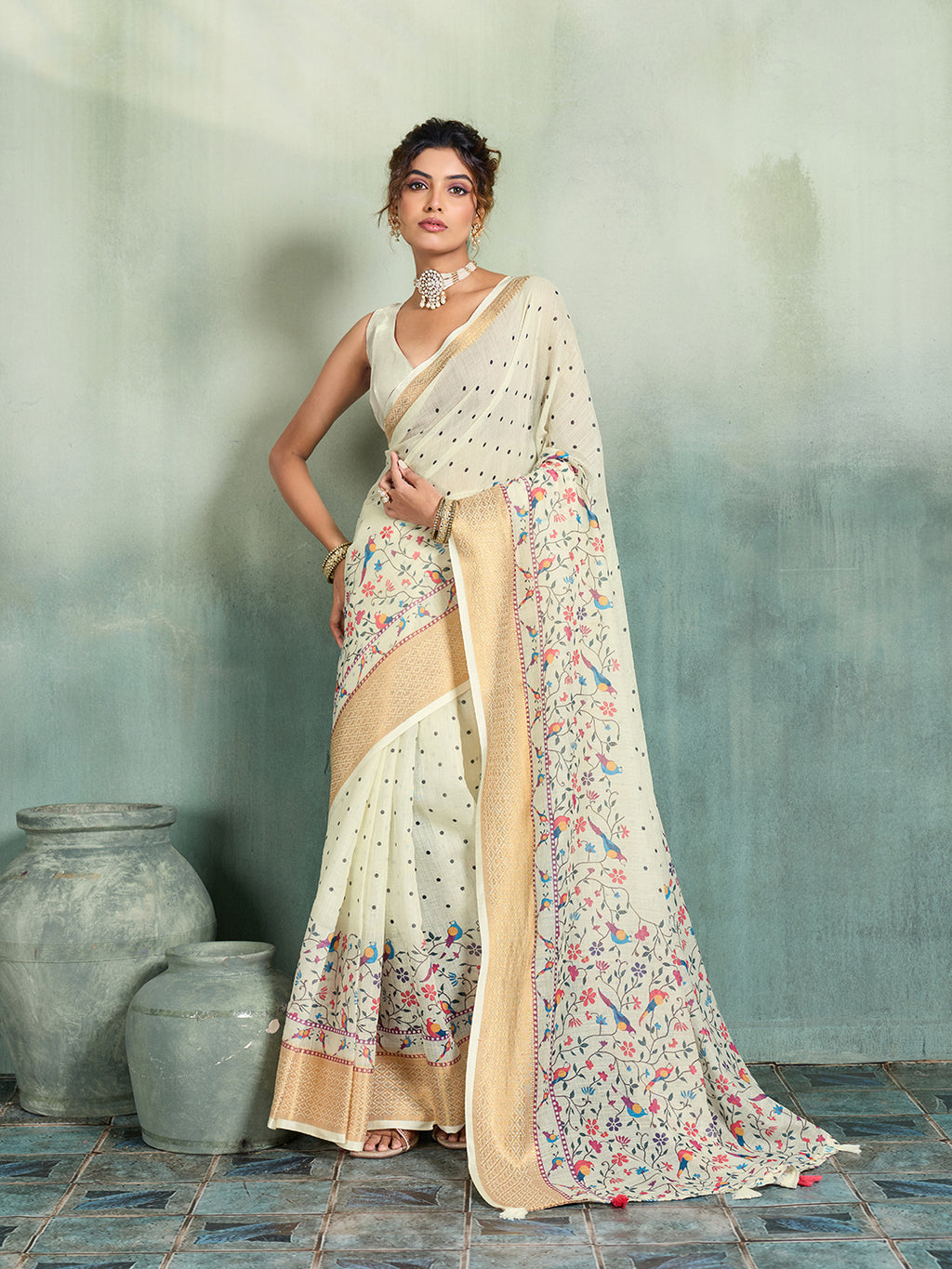 Fabrica Vibe Cream Handwoven Linen Saree with Floral & Bird Motifs