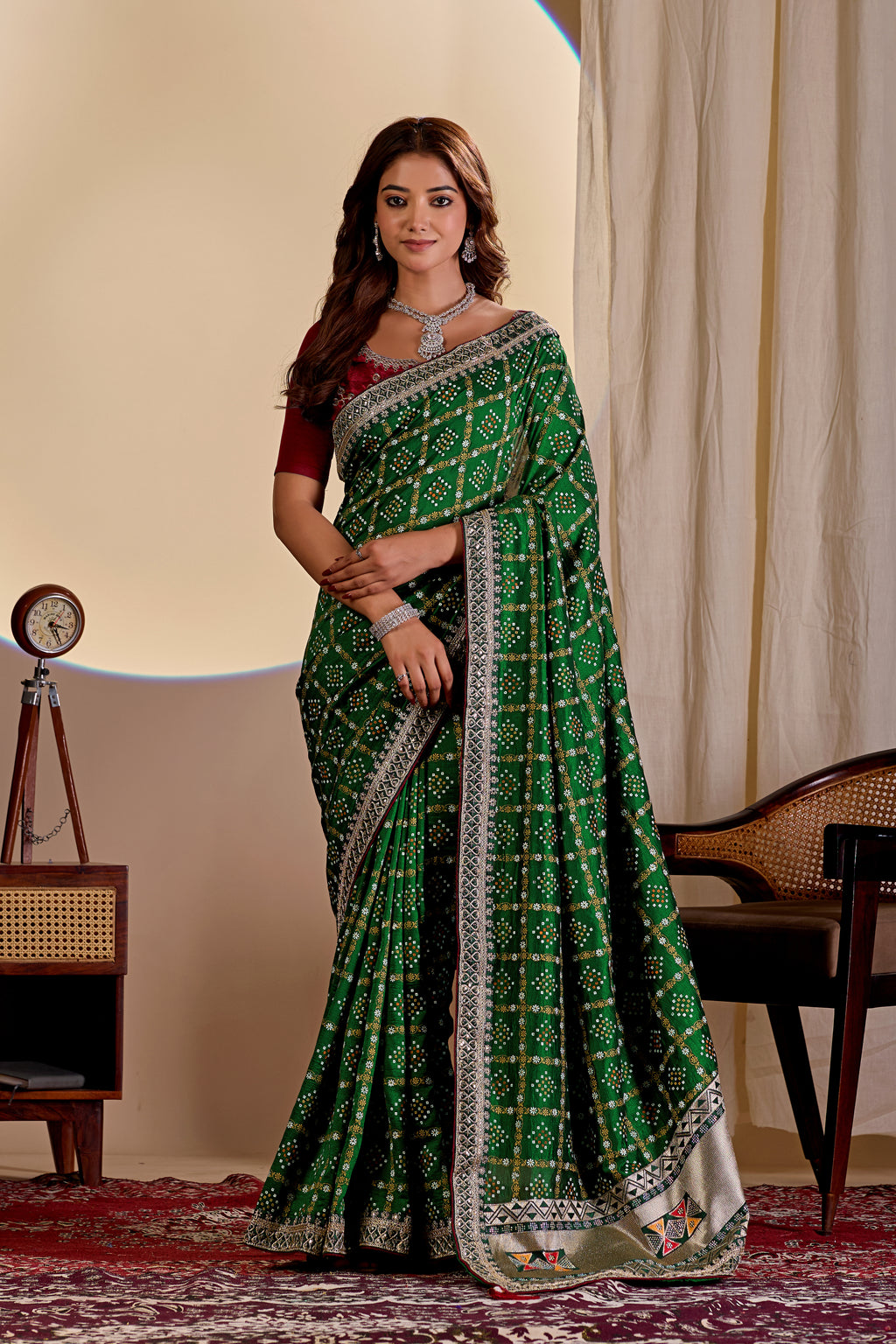 Fabrica Vibe Vichitra Green Bandhani Woven Saree with Zari Embroidery
