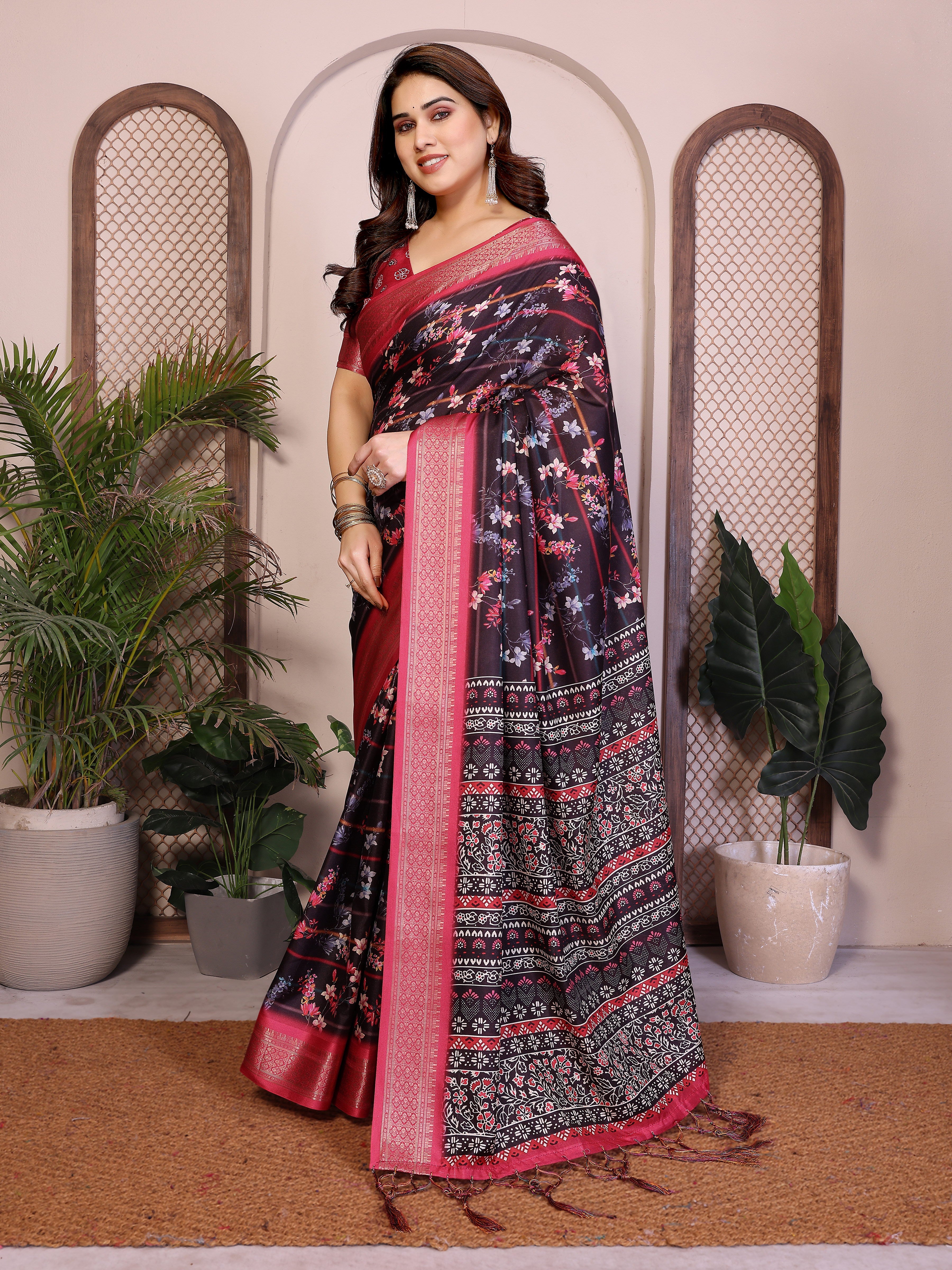 Fabrica Vibe Black Floral Handwoven Cotton Saree with Unstitched Blouse Piece