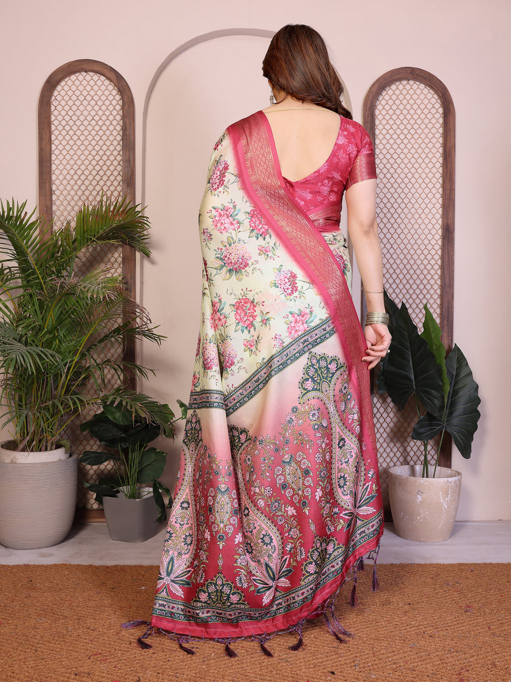 Fabrica Vibe Light Yellow Floral Handwoven Cotton Saree with Unstitched Blouse Piece