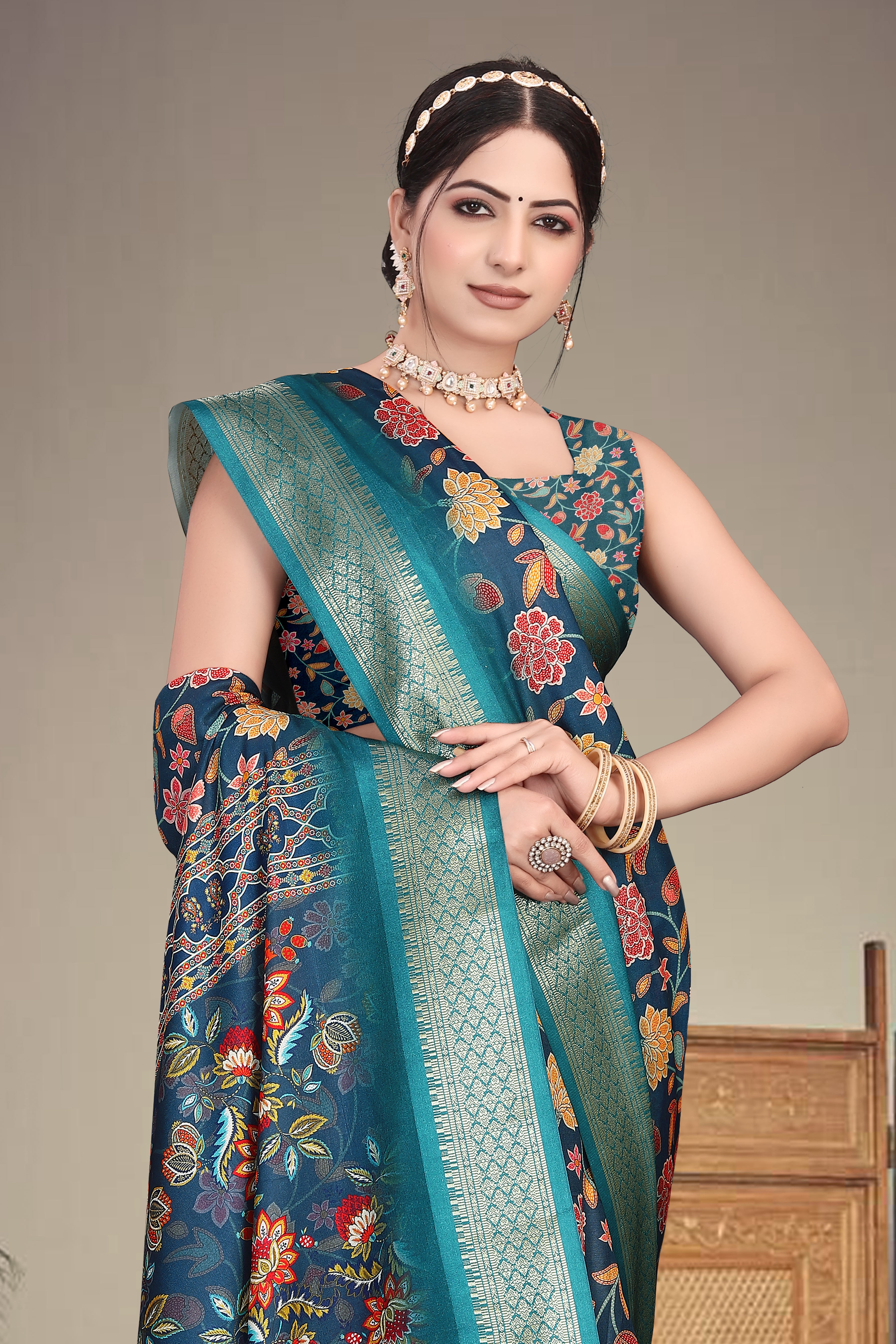 Fabrica Vibe Handwoven Bengal Cotton Saree with Floral Print & Woven Border - Royal Blue