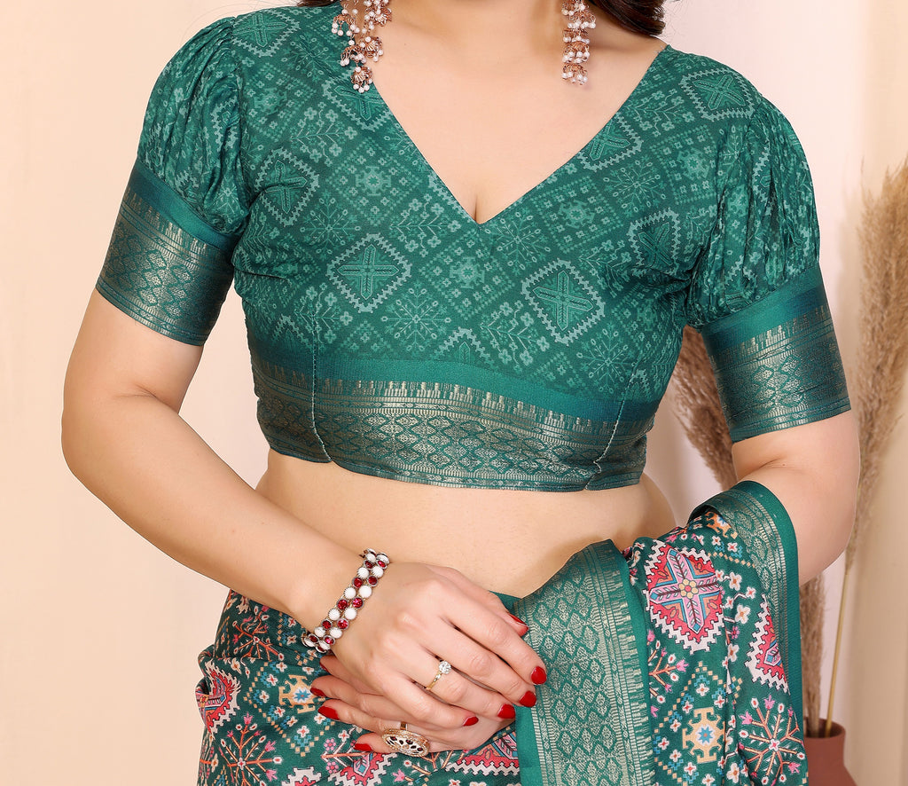 Fabrica Vibe Women's Green Printed Soft Silk Saree with Woven Border & Designer Pallu
