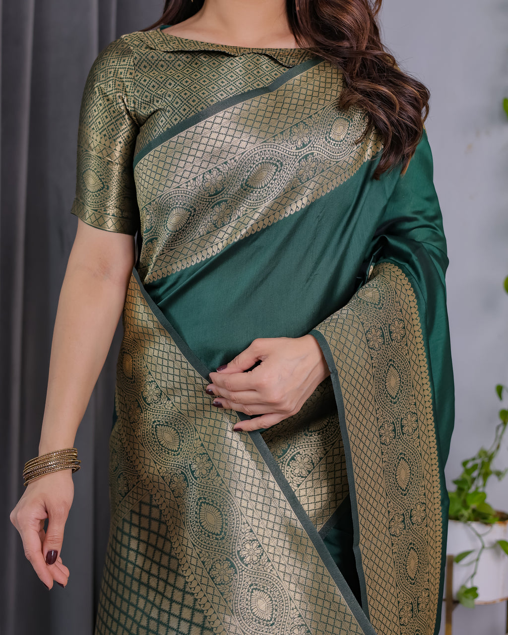 Fabrica Vibe Emerald Green Banarasi Silk Saree with Rich Gold Zari Border