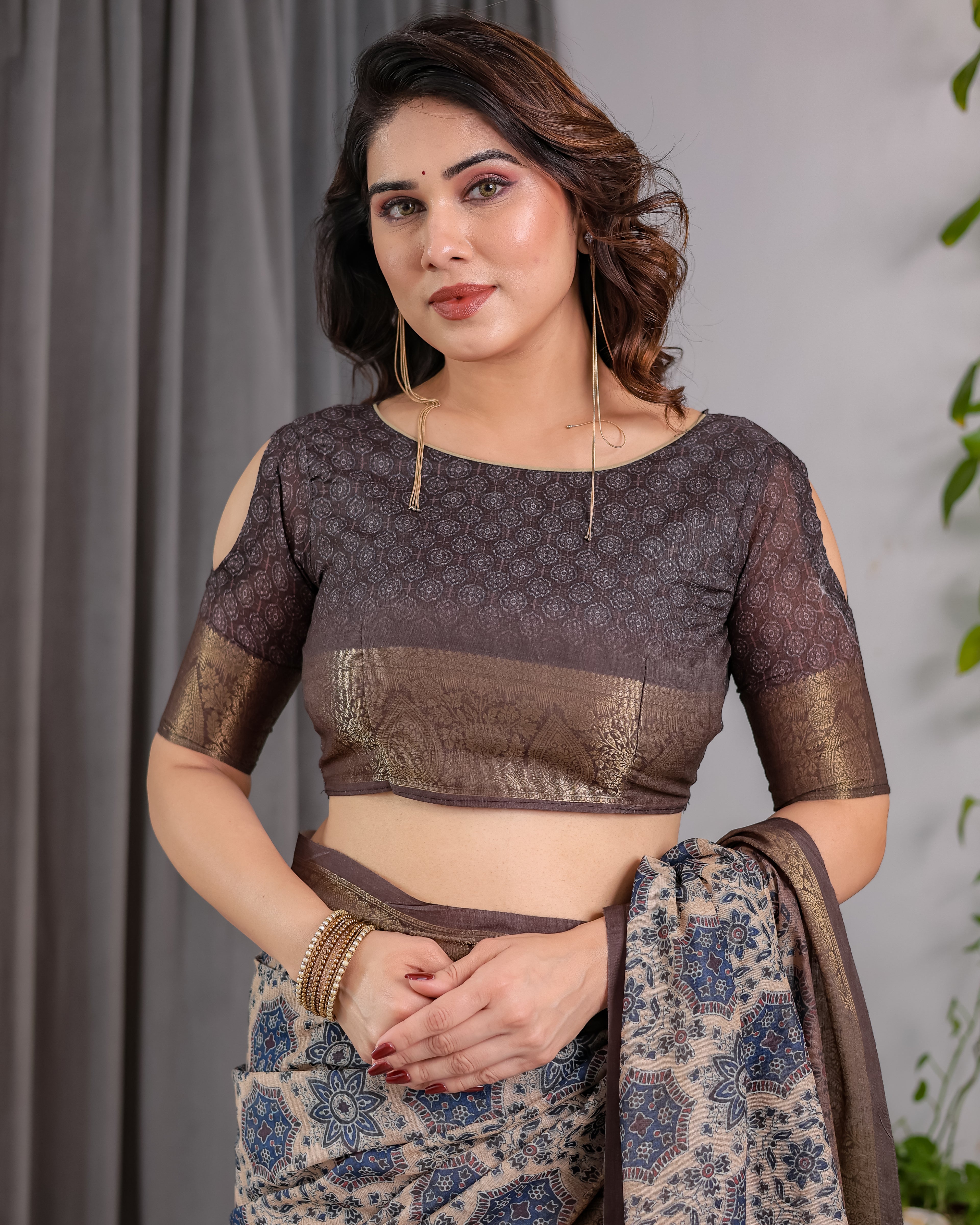 Fabrica Vibe Grey Ajrakh Floral Printed Linen Saree with Antique Zari Border & Tassel Pallu
