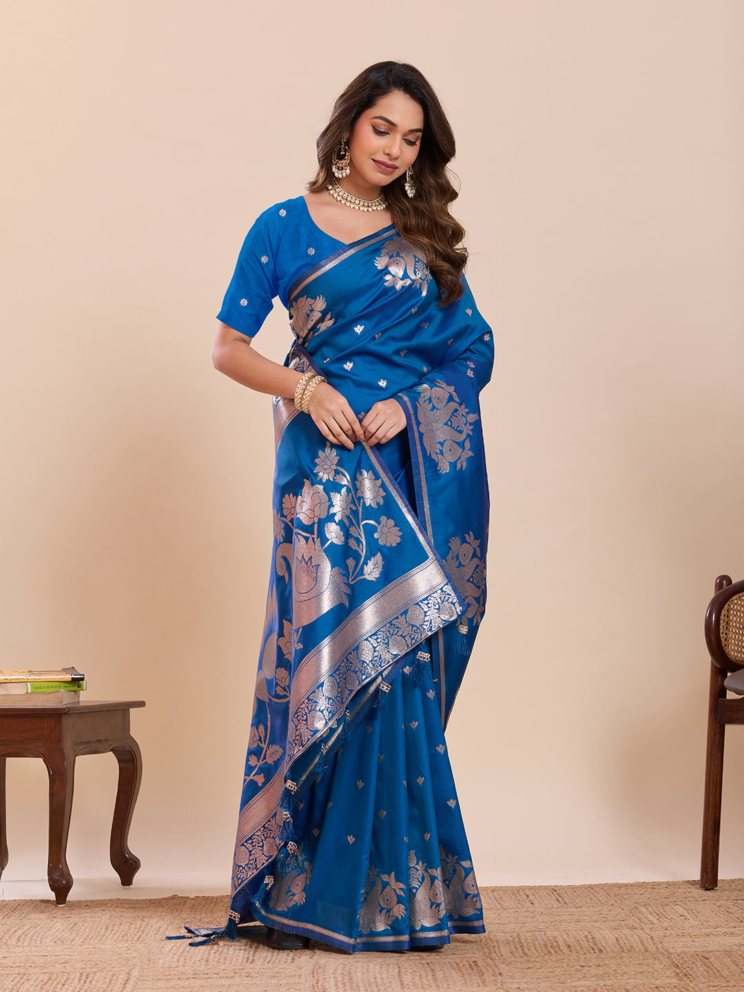 Fabrica Vibe Royal Blue Banarasi Woven Saree with Silver Zari Swan & Lotus Motifs