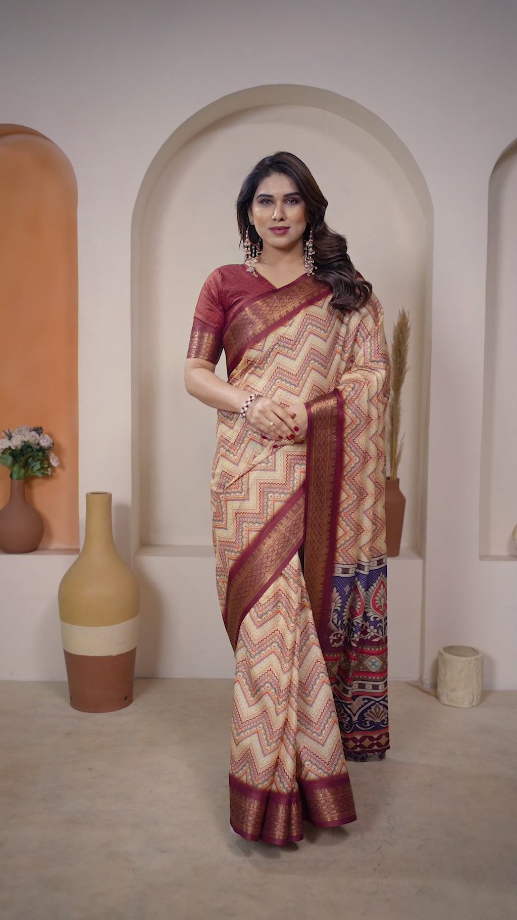 Fabrica Vibe Maroon Cotton Handloom Geometric Printed Saree