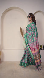 Fabrica Vibe Green Printed Handwoven Saree with Traditional Geometric Pallu & Tassel Border