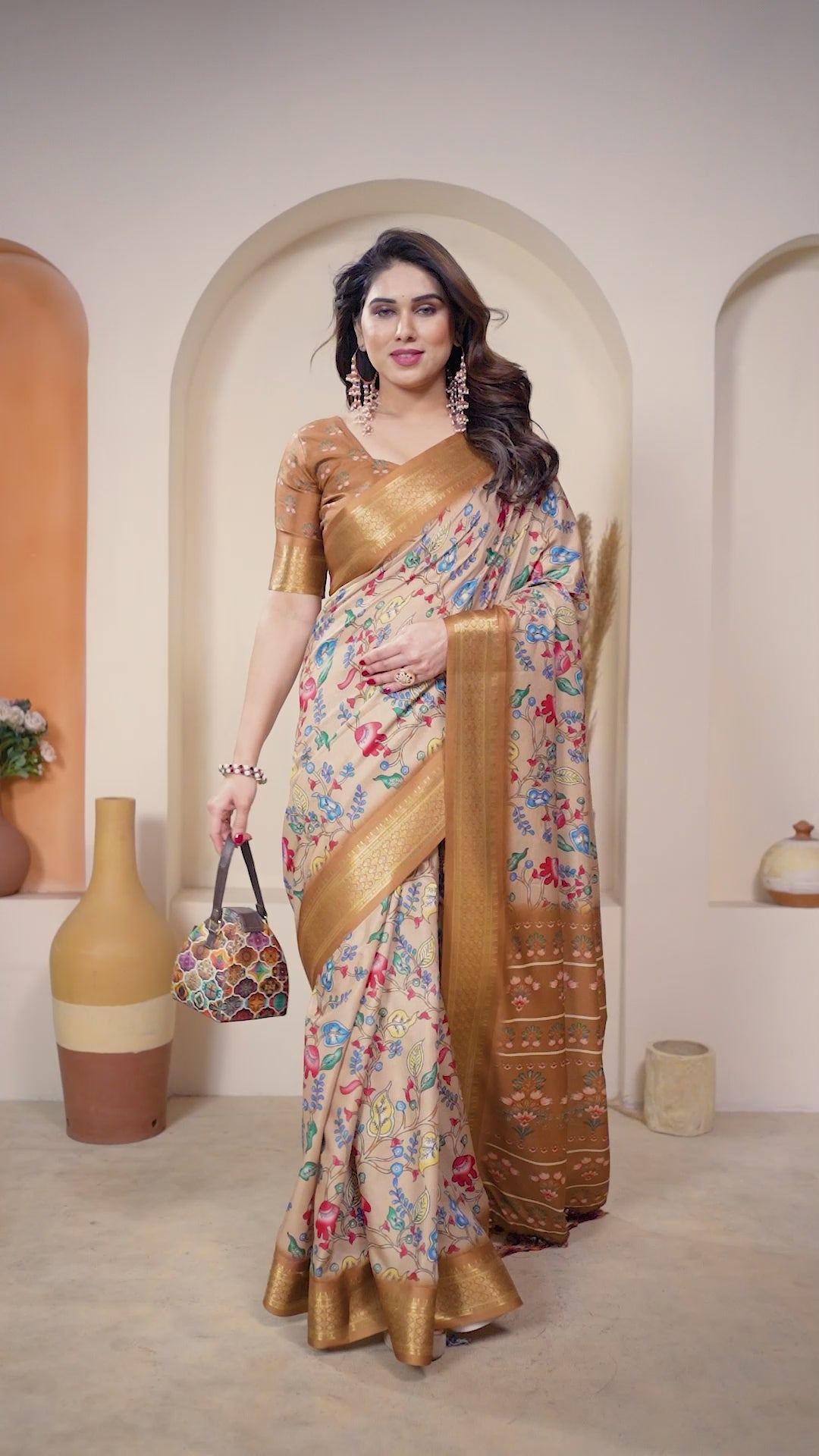 Fabrica Vibe Light Yellow Cotton Handloom Floral Printed Saree